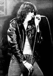 Przycinanie mp3 piosenek Joey Ramone za darmo online.