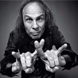 Przycinanie mp3 piosenek Ronnie James Dio za darmo online.